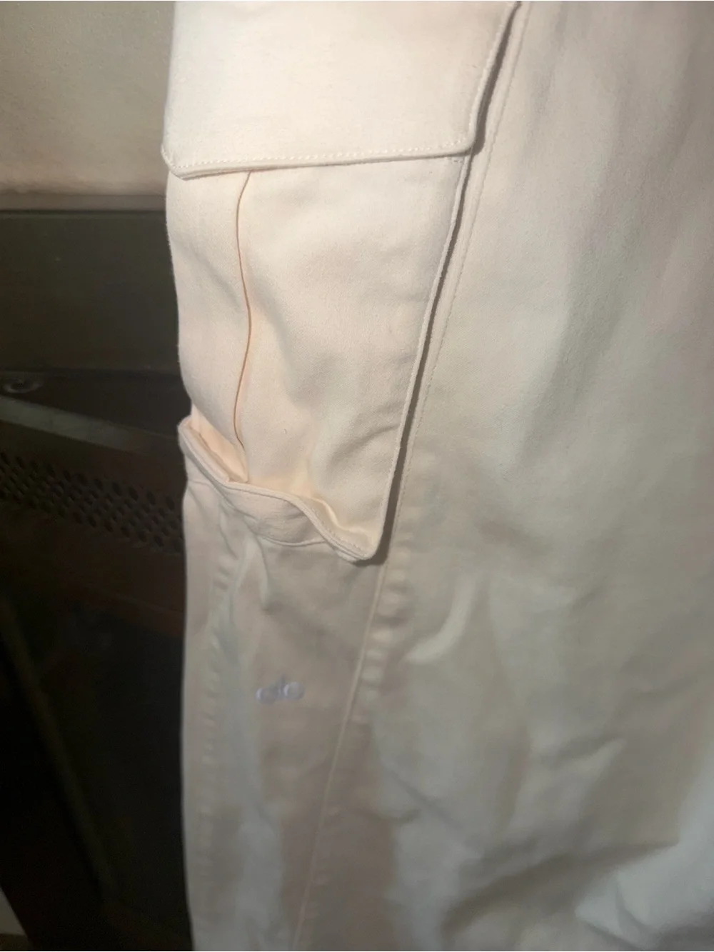 Alo Yoga Wide Leg long Cargo Pants in Off-White